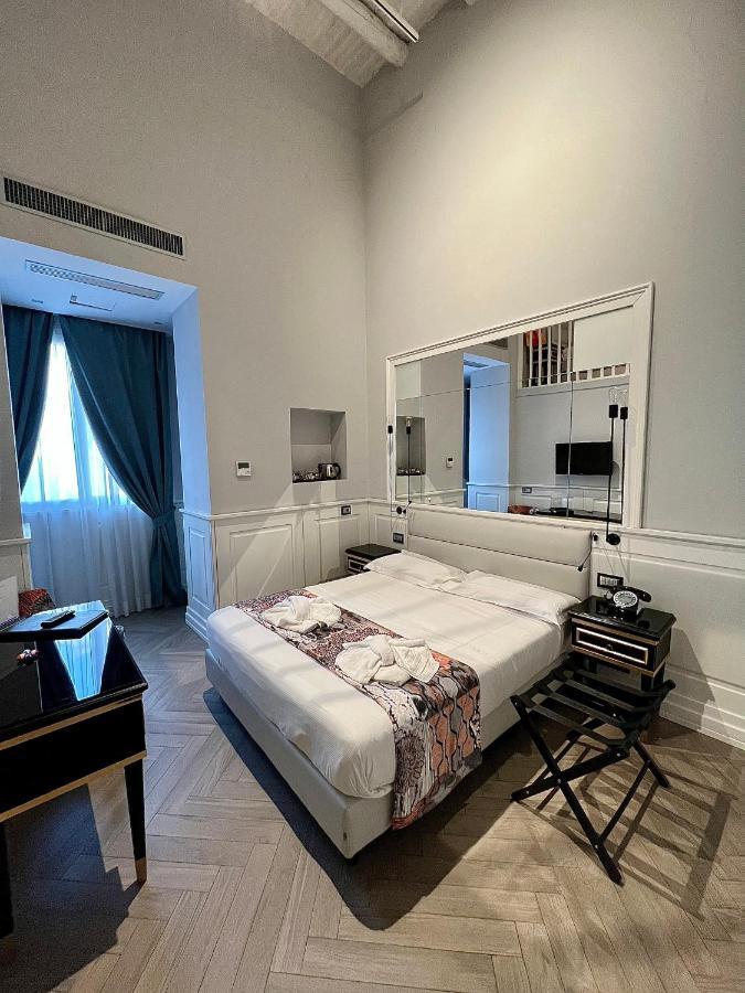Relais Piazza Vittoria Bed & Breakfast Napoli Ngoại thất bức ảnh