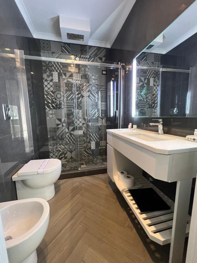 Relais Piazza Vittoria Bed & Breakfast Napoli Ngoại thất bức ảnh